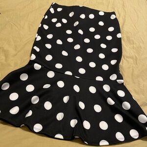 Haute Monde Black and White Ruffled Trumpet Midi Skirt